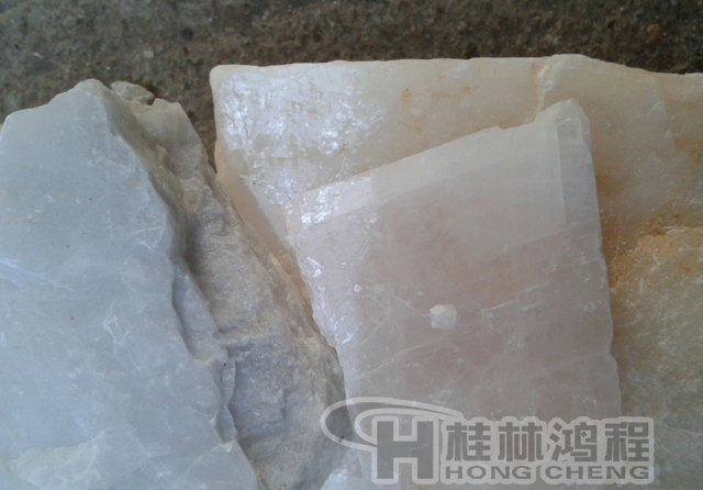 長石，長石粉，長石的用途